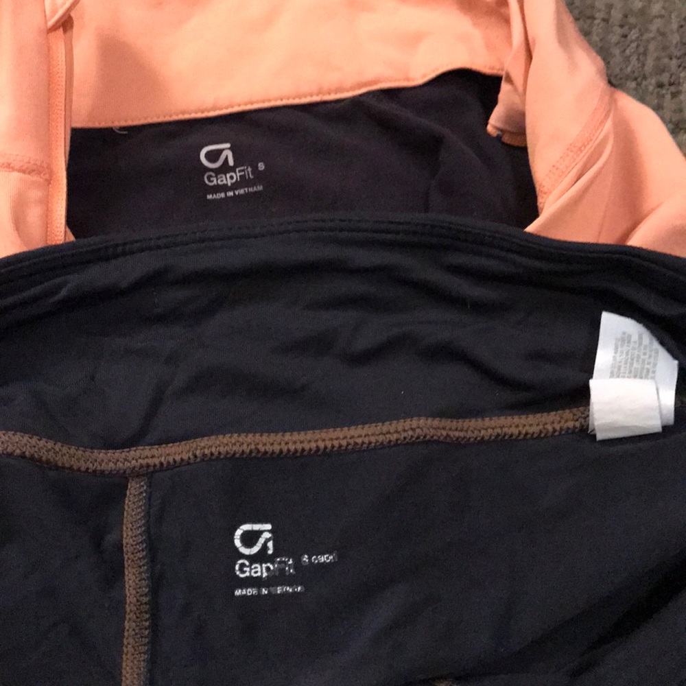 Gapfit Half Zip Pullover & Matching Capris - Small - image 5